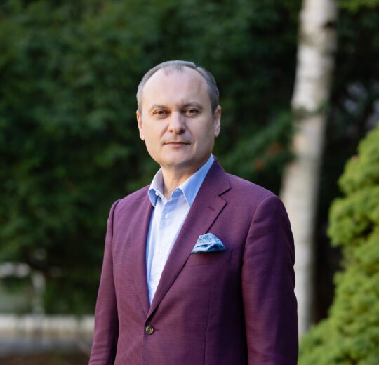 Lect. univ. dr. Paul PAȘCU